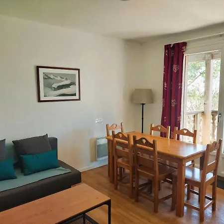 Apartment Super 5/6 Pers. Vue Sur Les Monts Du Cantal *