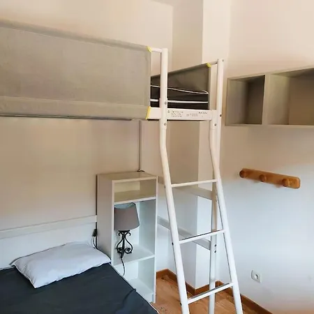 Super 5/6 Pers. Vue Sur Les Monts Du Cantal Apartment *